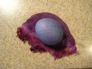 blueberry dye egg